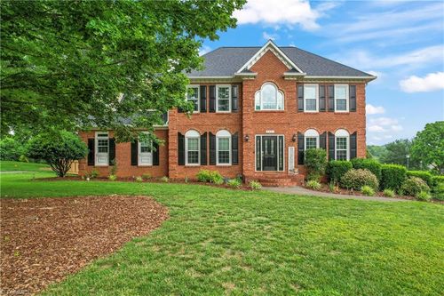 3401 Lochurst Ct, Pfafftown, NC, 27040-9494 | Card Image