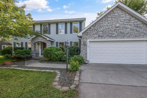 21055 Floral Bay Dr N, Forest Lake, MN, 55025-2102 | Card Image