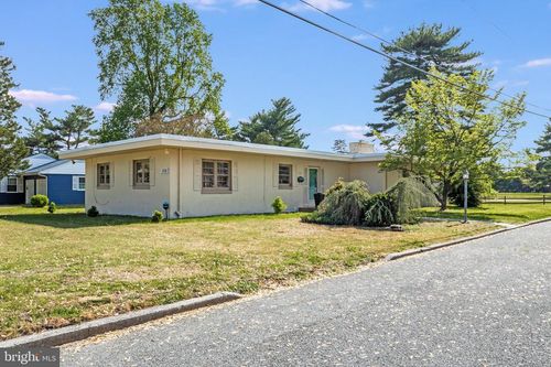 308 Nylon Boulevard, SEAFORD, DE, 19973 | Card Image