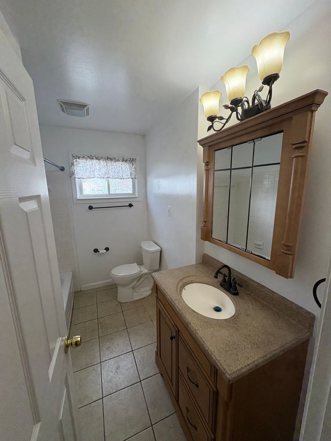 20260 Northline Rd, House other with 3 bedrooms, 1 bathrooms and null parking in Taylor MI | Image 13