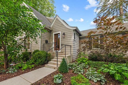 1100 W Riverview Drive, GLENDALE, WI, 53209 | Card Image