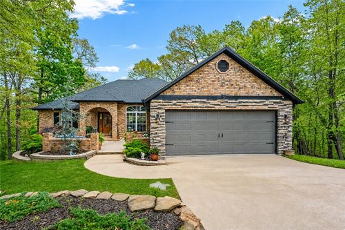5 Lacock Ln, Bella Vista, AR, 72714-2627 | Card Image