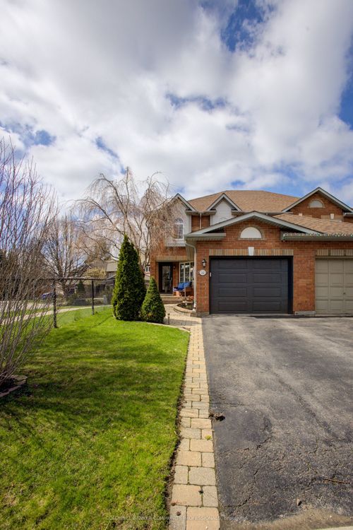 32 Mcclure Crt, Georgetown, ON, L7G5X6 | Card Image