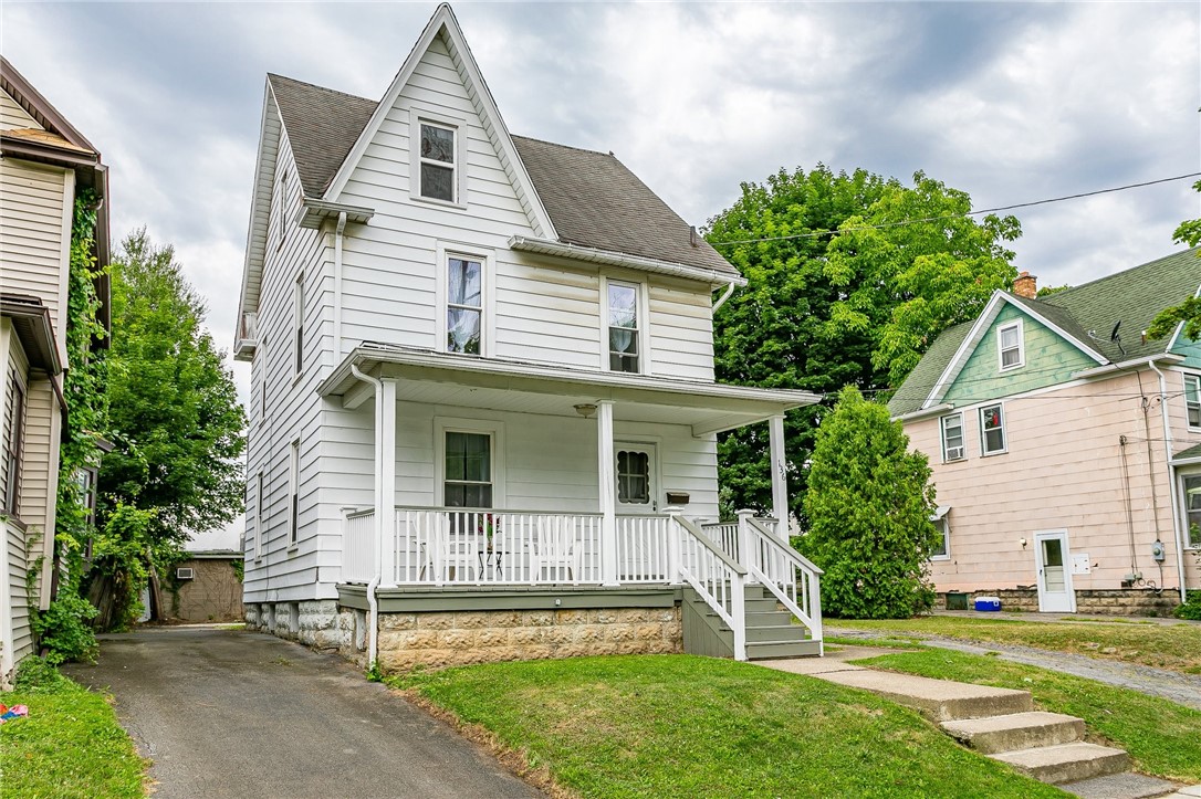 136 W Chestnut Street, Sold in East Rochester Zoocasa