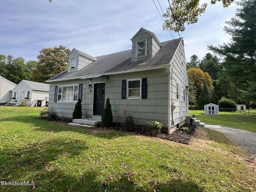 198 Washington Mountain Rd, Lee, MA, 01238-9205 | Card Image