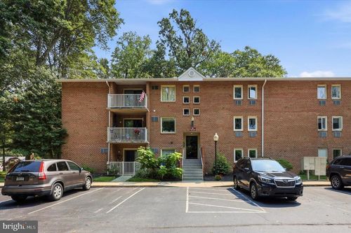 d-33-100 Campbell Cir, DOWNINGTOWN, PA, 19335-3226 | Card Image