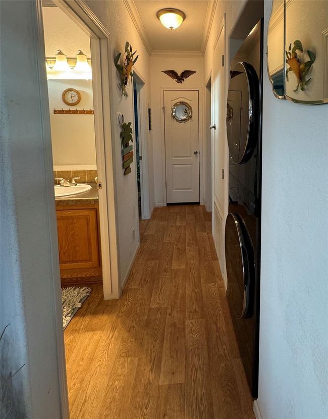 2021 Vista Dr, House other with 2 bedrooms, 2 bathrooms and 3 parking in Crystal Beach TX | Image 21