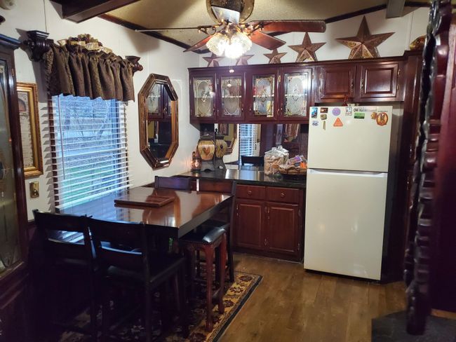 495 Rice Station Road, House other with 3 bedrooms, 2 bathrooms and null parking in Irvine KY | Image 9