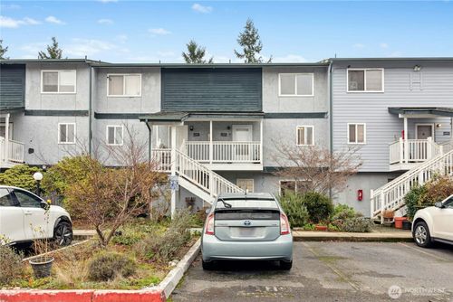 apt-h204-8823 Holly Dr, Everett, WA, 98208-1864 | Card Image