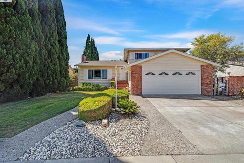 4251 Nicolet Ave, Fremont, CA, 94536-4641 | Card Image