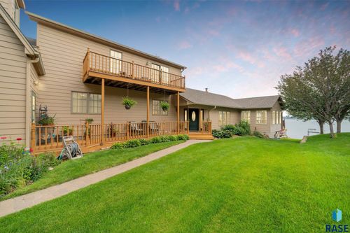 6536 Killarney Park Dr, Wentworth, SD, 57075-7314 | Card Image