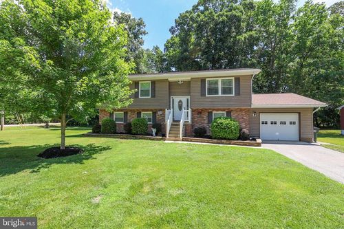 21700 Endeavor St, LEXINGTON PARK, MD, 20653-2575 | Card Image