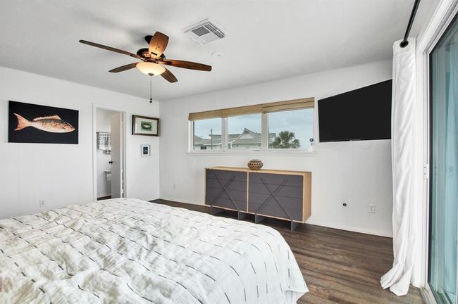 354 Ling Street, House other with 3 bedrooms, 3 bathrooms and 1 parking in Bayou Vista TX | Image 31