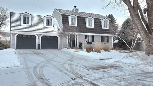 300 Regency Ct, South Sioux City, NE, 68776-3600 | Card Image