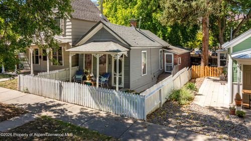 729 Bennett Ave, Glenwood Springs, CO, 81601-3417 | Card Image