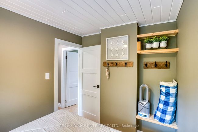 1039 W Cottage Dr, House other with 4 bedrooms, 2 bathrooms and 8 parking in Ompah ON | Image 27