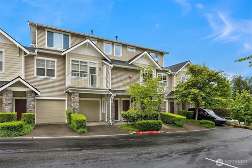103-1601 Ne Katsura St, Issaquah, WA, 98029-6903 | Card Image