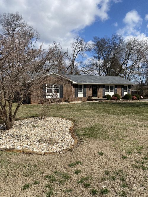 402 Lynwood Dr, Franklin, KY, 42134-1511 | Card Image