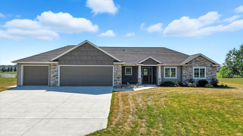 4612 County Road 35, Auburn, IN, 46706-9702 | Card Image