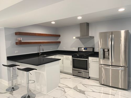 g-3929 N Whipple St, Chicago, IL, 60618-3519 | Card Image