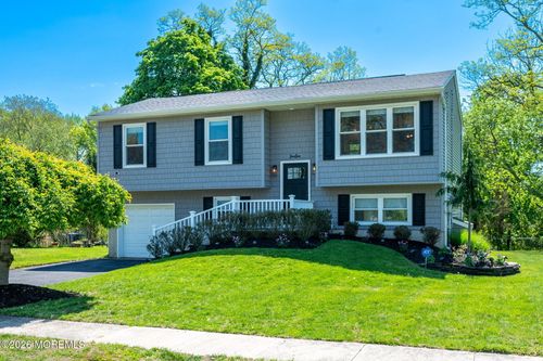 12 Brookside Rd, Neptune, NJ, 07753-3512 | Card Image