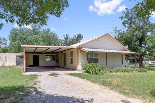 624 S Comanche Dr, De Leon, TX, 76444-2208 | Card Image