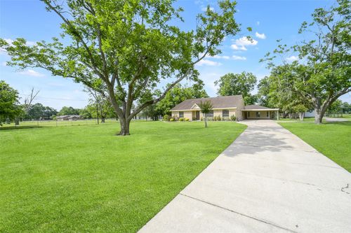 18120 County Road 127, Pearland, TX, 77581-9523 | Card Image