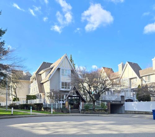 15-6577 Southoaks Cres, Burnaby, BC, V5E4J9 | Card Image