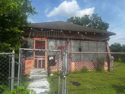 1718 Pannell St, Houston, TX, 77020-2335 | Card Image