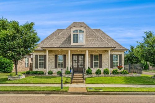 356 Dogwood Valley Dr, Collierville, TN, 38017-1489 | Card Image
