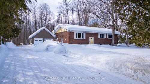 3304 Goldstein Rd, Washago, ON, L0K2B0 | Card Image