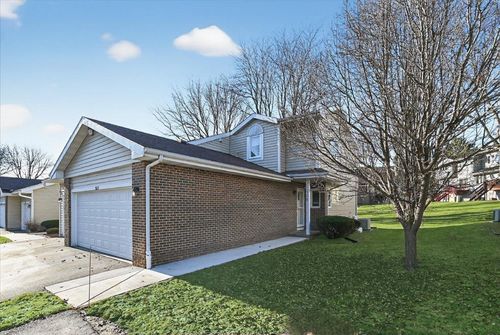 308 Castle Oaks Crossing, Waunakee, WI, 53597 | Card Image