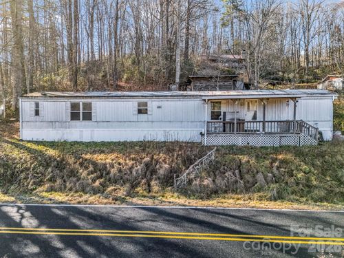 9 Blue Grass Cir, Rosman, NC, 28772-9849 | Card Image