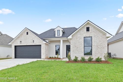 105 Fountain Meadow Dr, Broussard, LA, 70518-7841 | Card Image