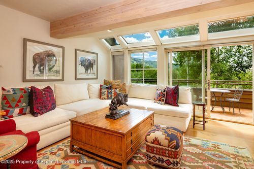 28-100 N 8th St, Aspen, CO, 81611-1124 | Card Image