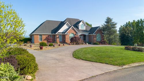 562 Providence Drive, Jefferson City, TN, 37760 | Card Image