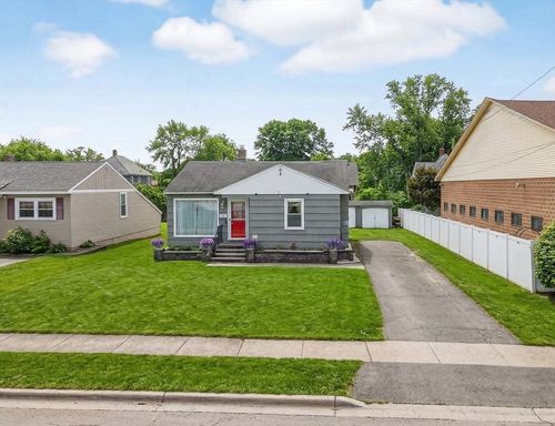 46 Kenwood St, Greenfield, MA, 01301-1943 | Card Image