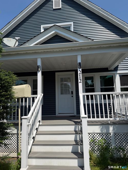212 Maple Hill Ave, Newington, CT, 06111-2725 | Card Image