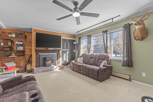 28 Ridgewood Ter, Barre, VT, 05641-9738 | Card Image