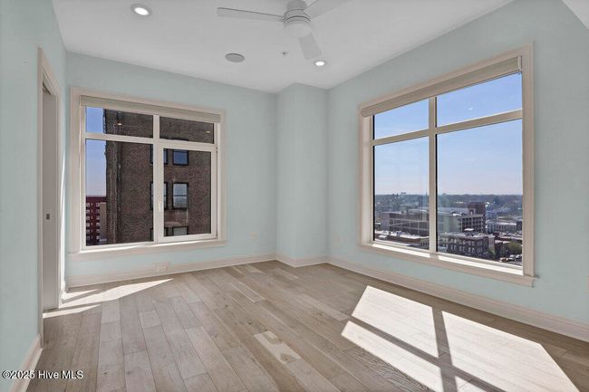 1354 - 240 N Water St, Condo with 2 bedrooms, 3 bathrooms and 2 parking in Wilmington NC | Image 21