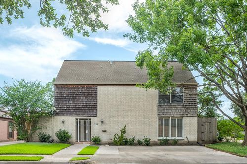1102 Nantucket Dr, Houston, TX, 77057-1904 | Card Image