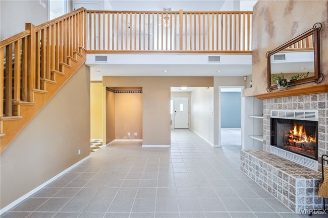 Living Room | Image 37