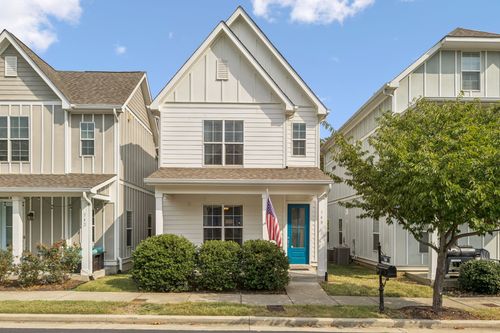 740 Cottage Park Dr, Nashville, TN, 37207-2617 | Card Image