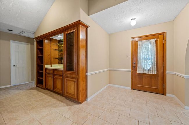 Entryway | Image 5