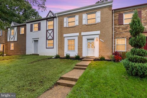 14812 London Towne Sq, CENTREVILLE, VA, 20120-1840 | Card Image