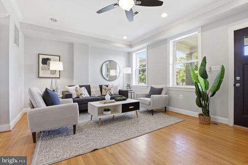 326 Farragut St Nw, WASHINGTON, DC, 20011-4128 | Card Image