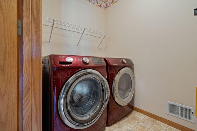 22-web-or-mls-20111-cedar-lake-trail.jpg | Image 22
