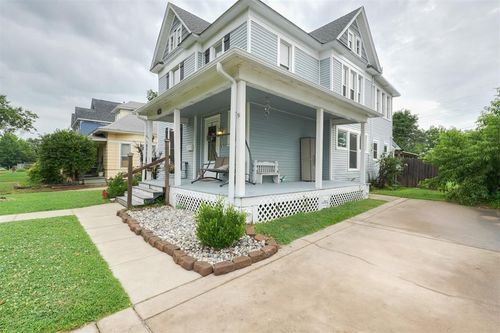 709 N Park Ave, Shawnee, OK, 74801-6125 | Card Image