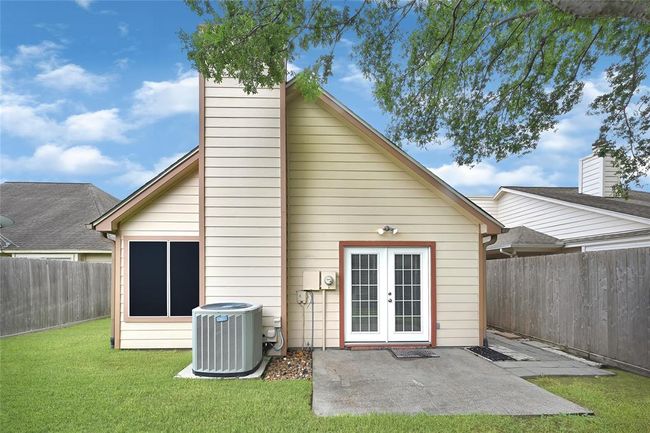 9630 W Withers Way Cir, House other with 3 bedrooms, 2 bathrooms and 2 parking in Houston TX | Image 30