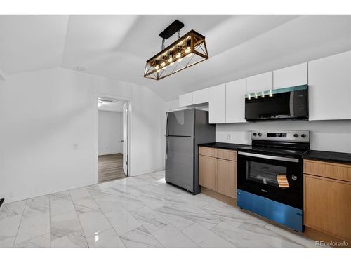 137 Hazel Ct, Denver, CO, 80219-1528 | Card Image
